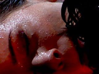 Heisse Lesben mit prallen Titten lecken sich - Lesben lecken sich